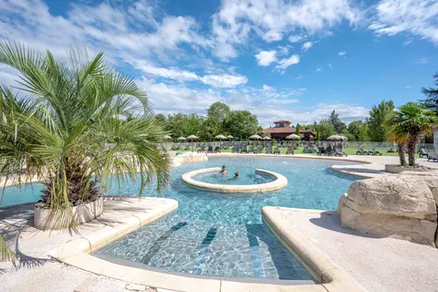 Camping Le Lac De Thoux foto 7