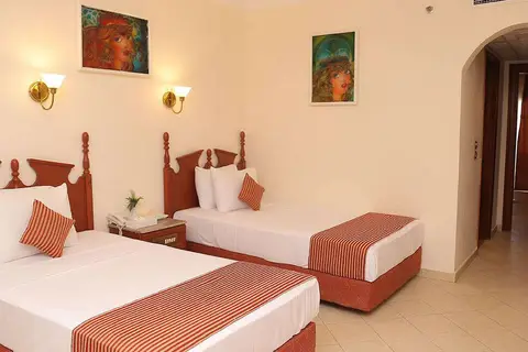 Aladdin Beach Resort in Al Hadaba, foto 3