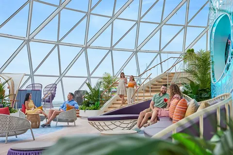 Cruise West Car Zee Icon of the Seas in Berry Islands — foto 4