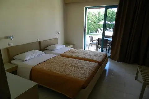 Triantafillas Apartments in Αφάντου — foto 9