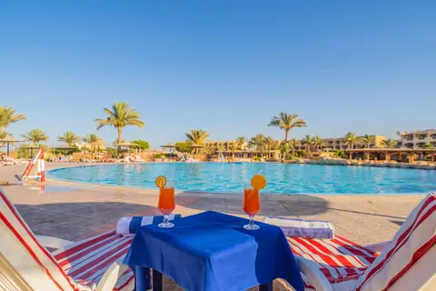Blend Elphistone Resort in Sea Secrets Divers — foto 6