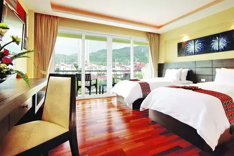 R Mar Resort & Spa in ตำบลป่าตอง — foto 4