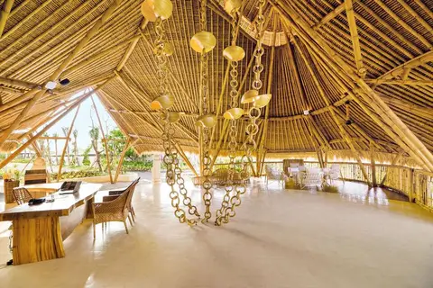 Menjangan Dynasty Resort in Gerokgak — foto 11