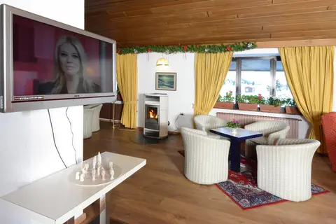 Hotel Savoia in Vermiglio — foto 9