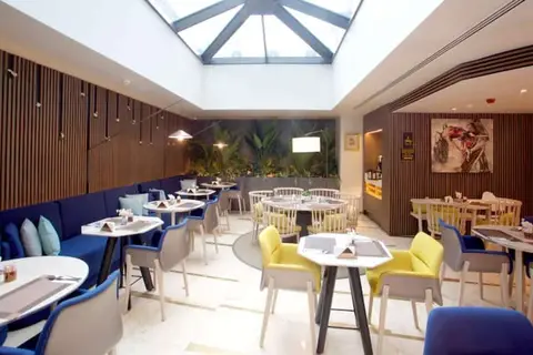 Hampton by Hilton Istanbul Old City in Fatih — foto 8