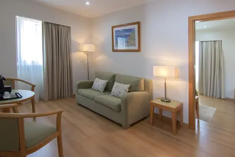 Luna Esperança Centro Hotel in Almada — foto 23