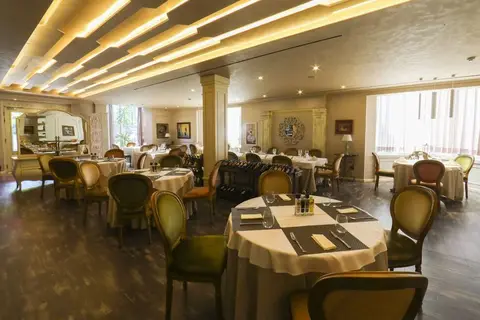 Classic Hotel in Tirana — foto 5