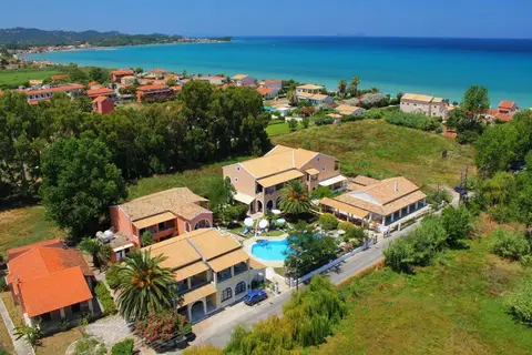Acharavi Garden in Αχαράβη — foto 8