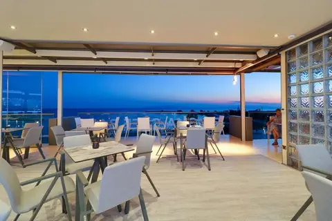Palace Hotel in Δήμος Γλυφάδας — foto 8