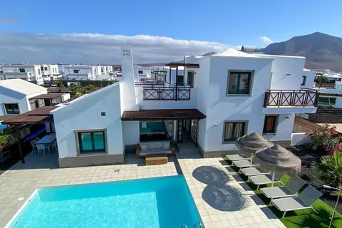 Villas Playa Blanca Beach Mate in Yaiza