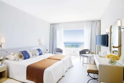 Louis Imperial Beach in Paphos, foto 6
