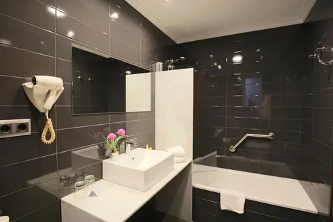 Atiram Gran Hotel España in Oviedo — foto 7