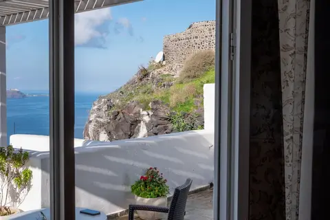 Loucas On The Cliff in Fira, foto 28