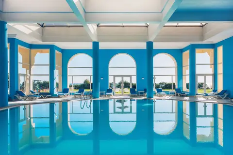 Iberostar Waves Averroes in Decorative Pond — foto 5