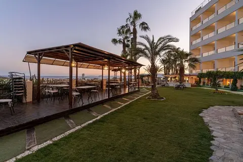 Ramada Resort by Wyndham Puerto de Mazarron in Mazarrón, foto 19