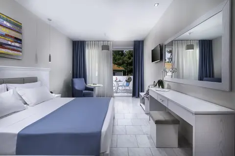 Porfi Beach Hotel in Νικήτη — foto 27