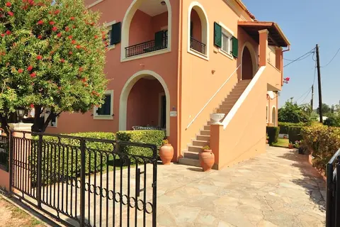 Elena Apartments Corfu in Αχαράβη — foto 28