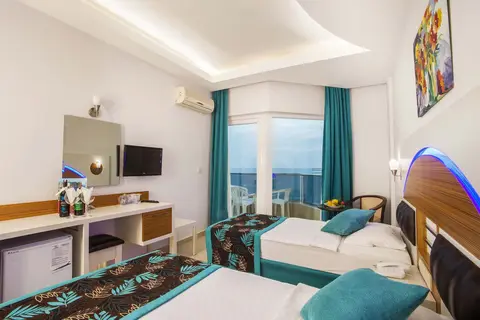 Kleopatra Ada Beach in Alanya — foto 21