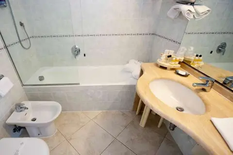 Hotel Weber Ambassador in Capri — foto 17