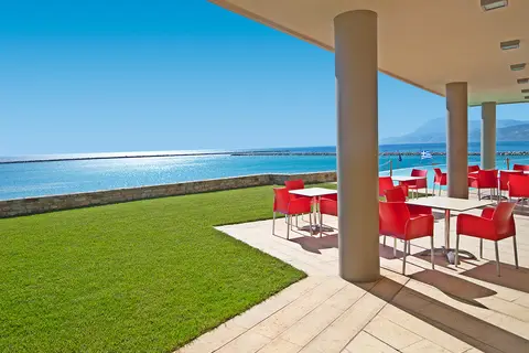 Kymi Palace in Αλιβέρι — foto 4
