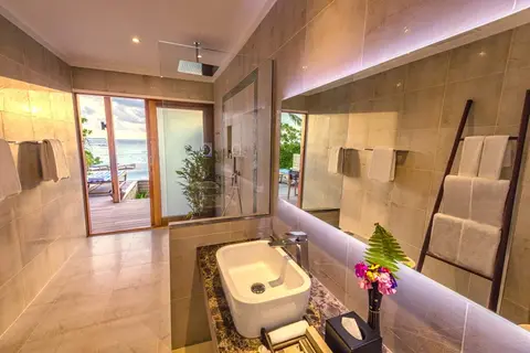 Hurawalhi Island Resort in ނައިފަރު — foto 29
