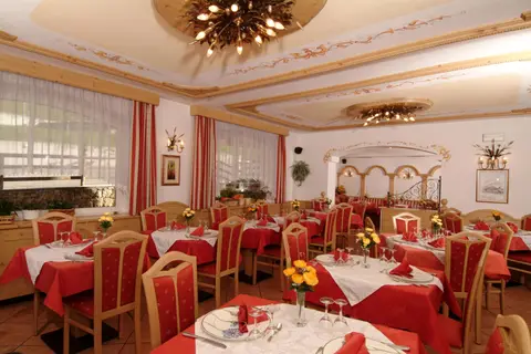 Hotel Fiordaliso in Canazei - Cianacei — foto 4