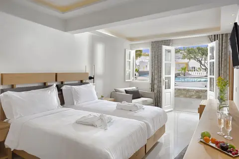 Petinos Hotel in Πλατύς Γιαλός — foto 28