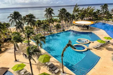 The Fives Beach Hotel & Residences in Playa del Carmen — foto 3