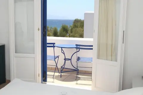 Paros Inn Hotel in Πίσω Λιβάδι — foto 25