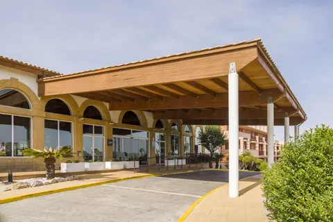 Aparthotel ILUNION Sancti Petri in Chiclana de la Frontera — foto 2