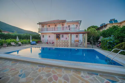 Evans Studios in Katastari