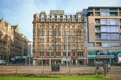 Hotel Old Waverley in Edinburgh