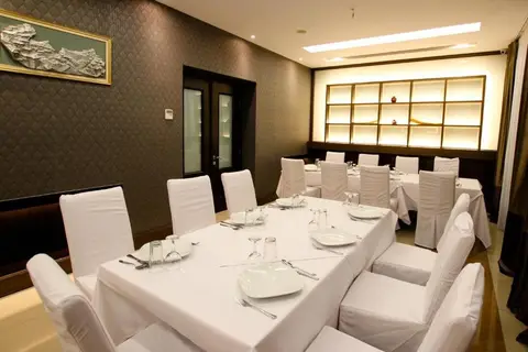 Hotel Cajupi in Gjirokastra — foto 12