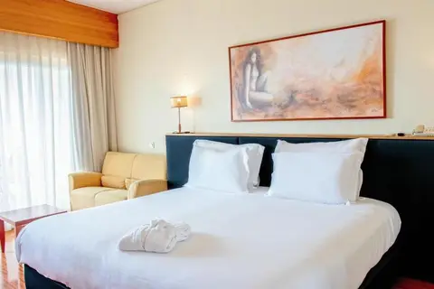 MS Aparhotel in Almada — foto 21