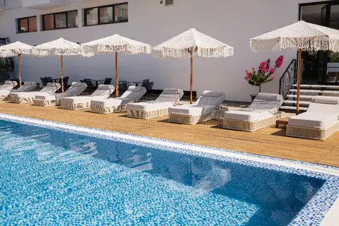Chimaera Hotel in Durrës — foto 13