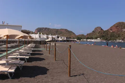 Les Sables Noirs in Lipari, foto 16