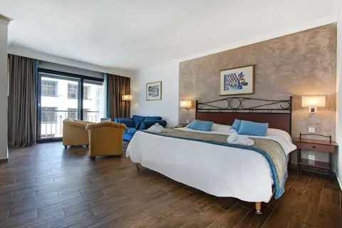 Golden Tulip Vivaldi Hotel in San Ġiljan — foto 3