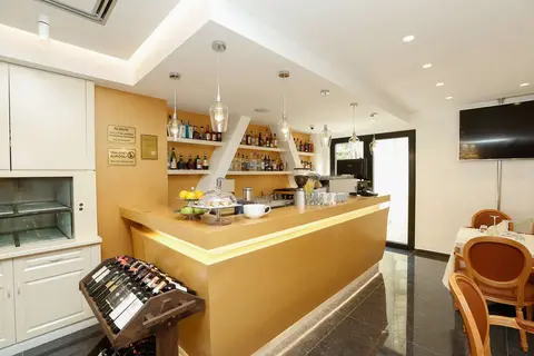 Oxford Hotel in Tirana, foto 14
