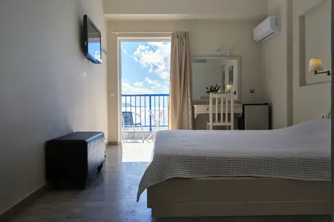 Golden Sun Hotel in Finikoundas — foto 23
