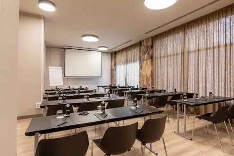 Hotel Acta Pirámides in Madrid — foto 27