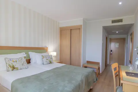 Luna Esperança Centro Hotel in Almada — foto 8