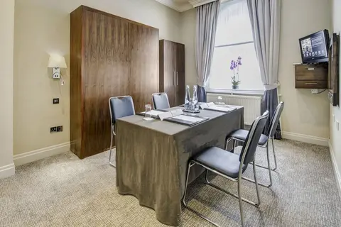 Gem Langham Court Hotel in Londen — foto 13