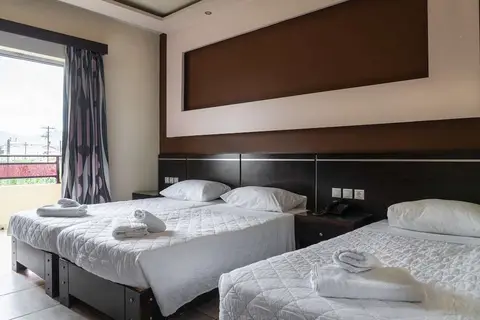 Canadian Hotel in Laganas Municipal Unit, foto 9