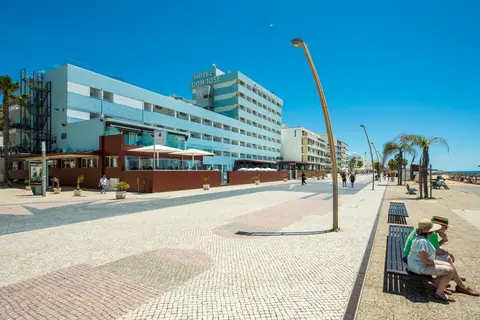Dom José Beach Hotel in Quarteira — foto 9