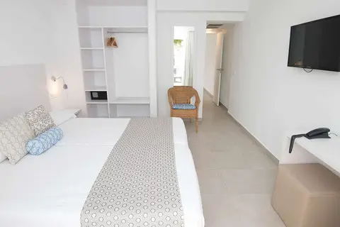 Chevy Hotel in Cala Ratjada — foto 13