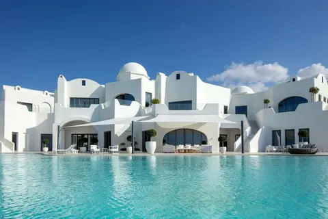 Anantara Retreat Santorini Abu Dhabi in Abu Dhabi — foto 27