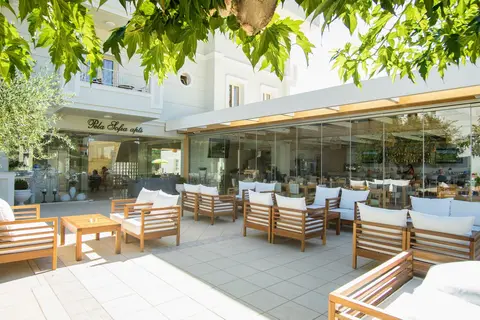 Pela Sofia in Δημοτική Ενότητα Μαλίων — foto 2