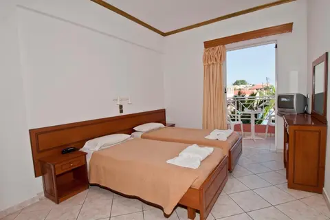Angelina’s Hotel & Apartments in Σιδάρι — foto 6