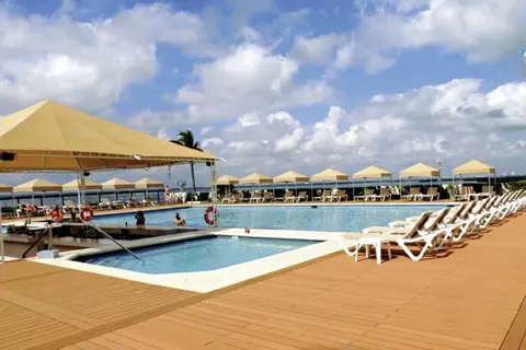 Crown Paradise Club Cancun in Jacuzzi, foto 13