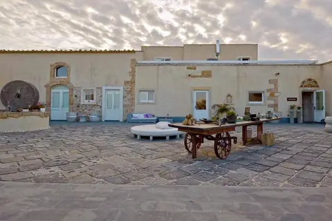 Hotel Borgo Pantano in Syracuse